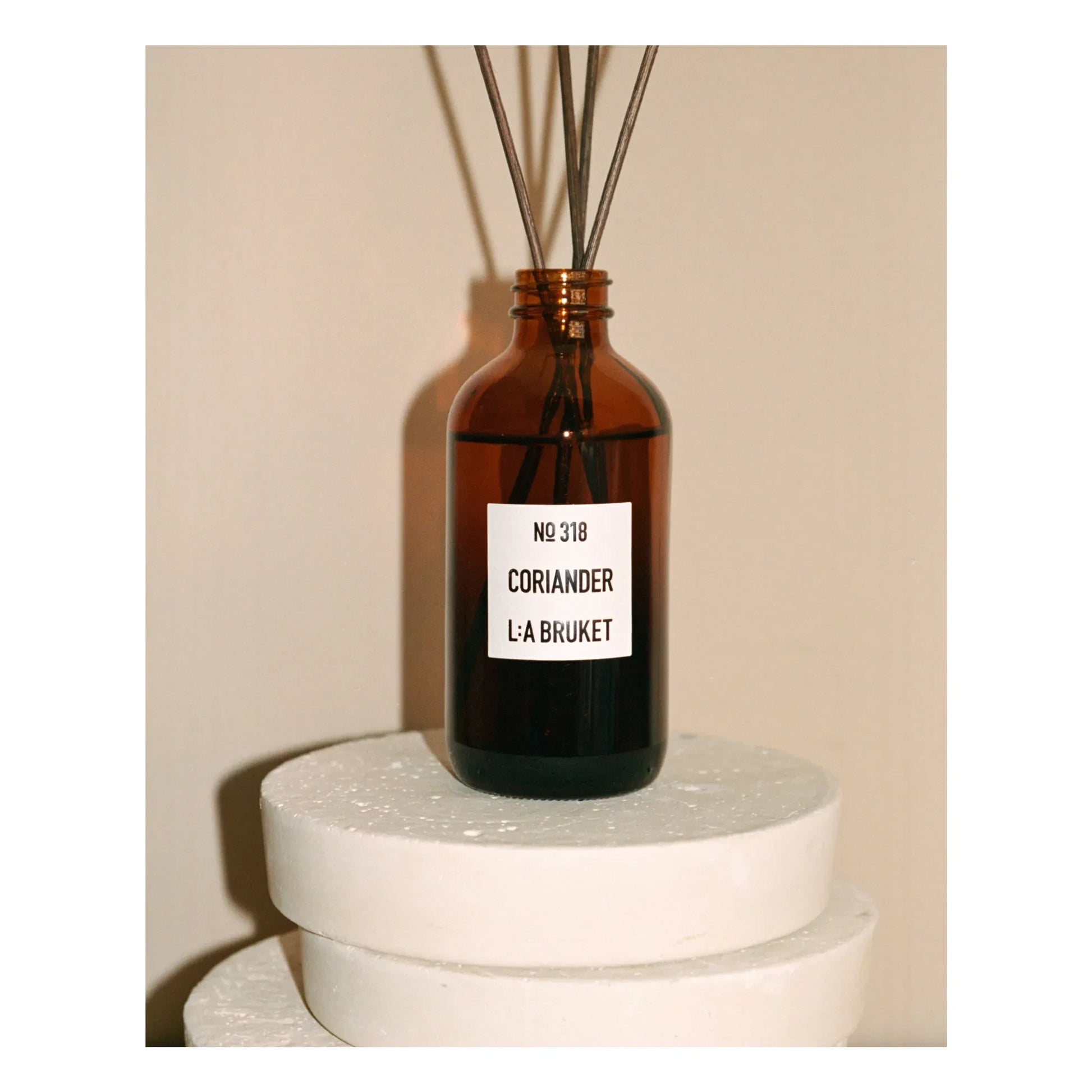 L:A BRUKET - Coriander Home Diffuser - 200 ml | Untinted