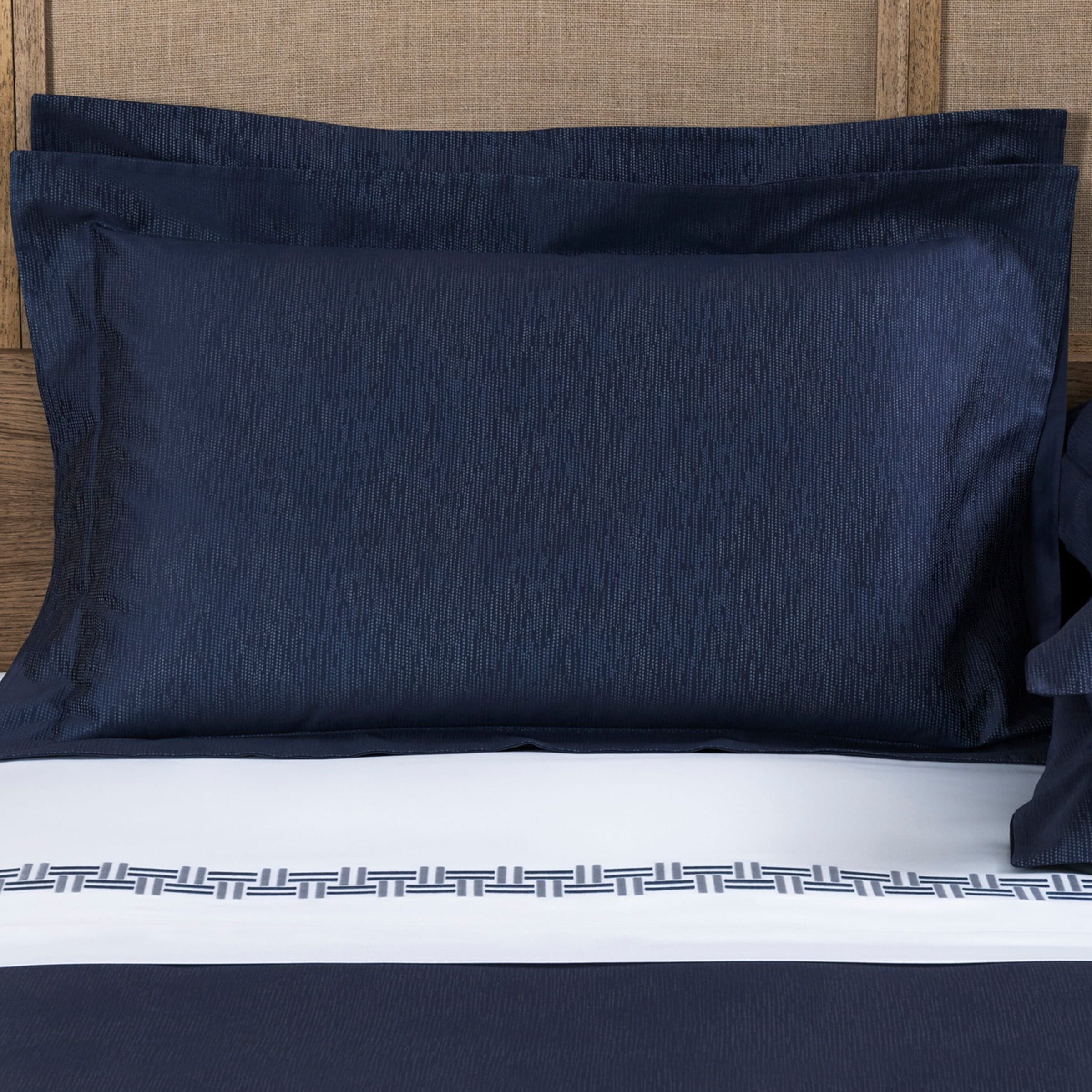 Rays Oxford Sham Pillowcase (51cm x 71cm)
