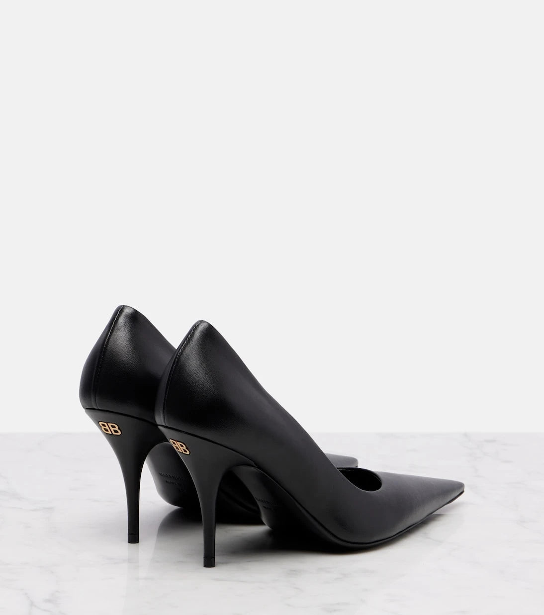 Balenciaga - حذاء أفنيو 90 الجلدي بكعب عالٍ