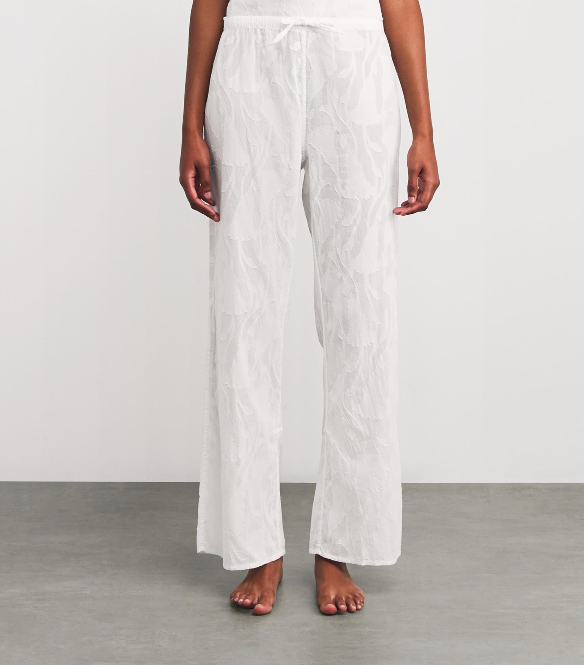 Desmond & Dempsey Ivory Floral Jacquard Pyjama Trousers