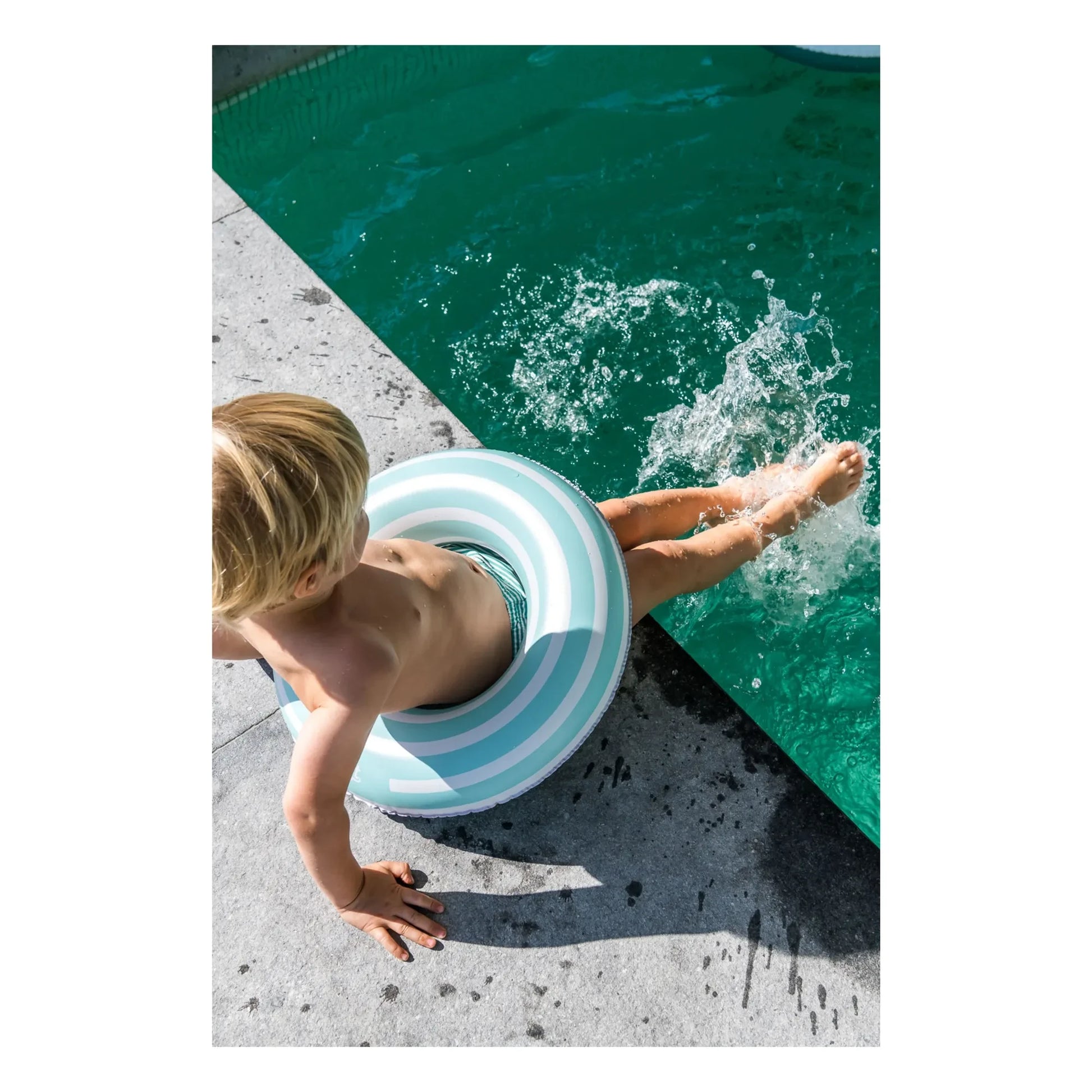 Quut - Inflatable buoy | Green
