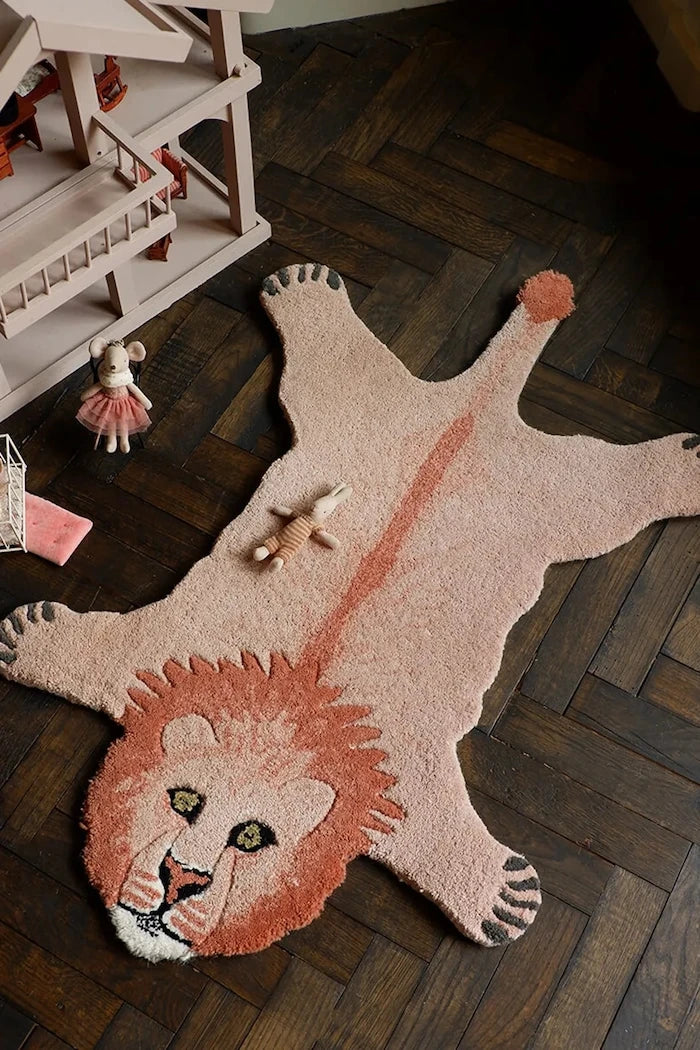 Doing Goods Pinky Lion Halısı