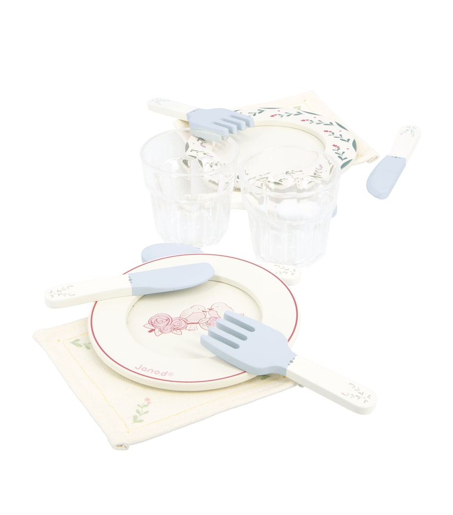 Grandma’s Tea Set Case