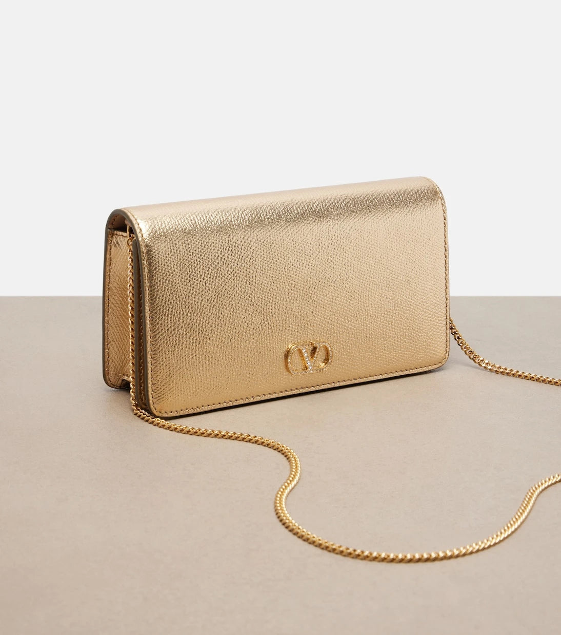 Valentino Garavani - VLogo Mini metallic leather clutch