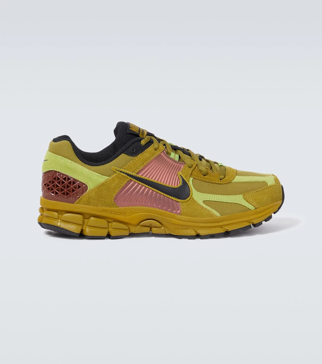 Nike - Zoom Vomero 5 suede sneakers