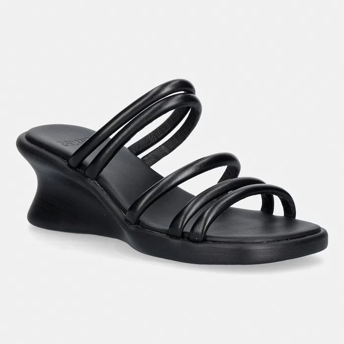 Camper kadın deri eğimli platformlu terlik Louise Sandal