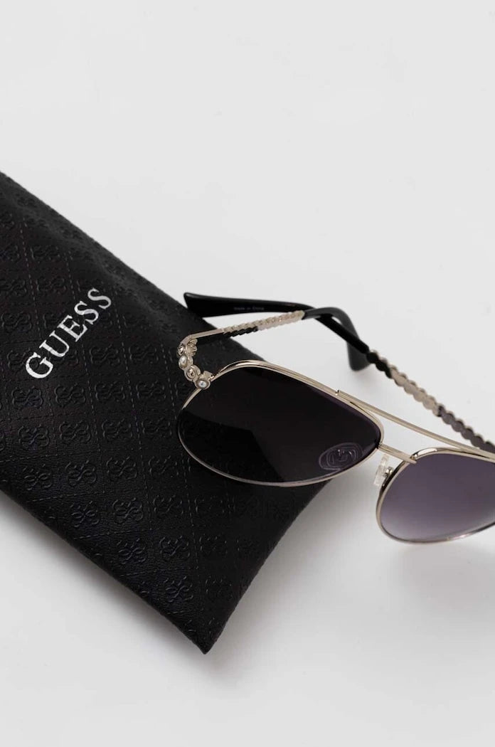 Слънчеви очила Guess