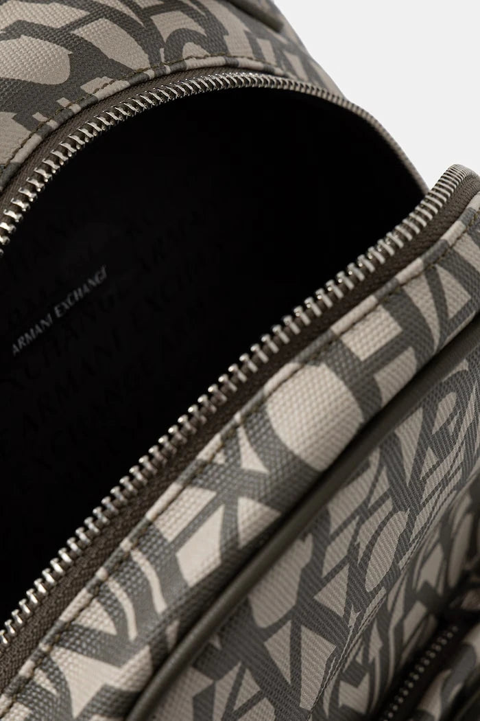 Armani Exchange Suni Deri Kadın Şehir Sırt Çantası