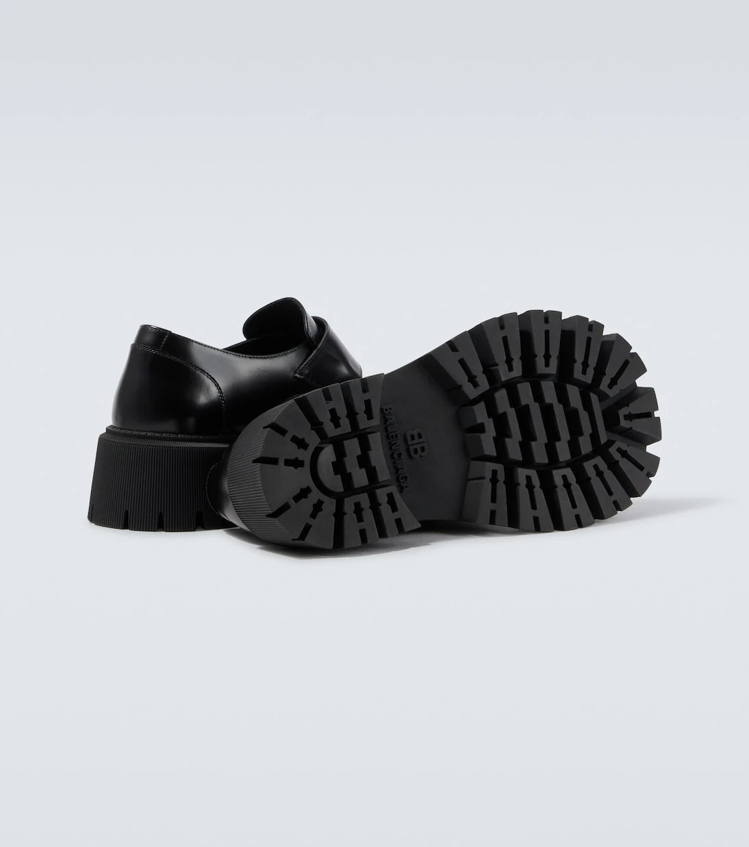 Balenciaga - حذاء لوفرز Tractor من الجلد