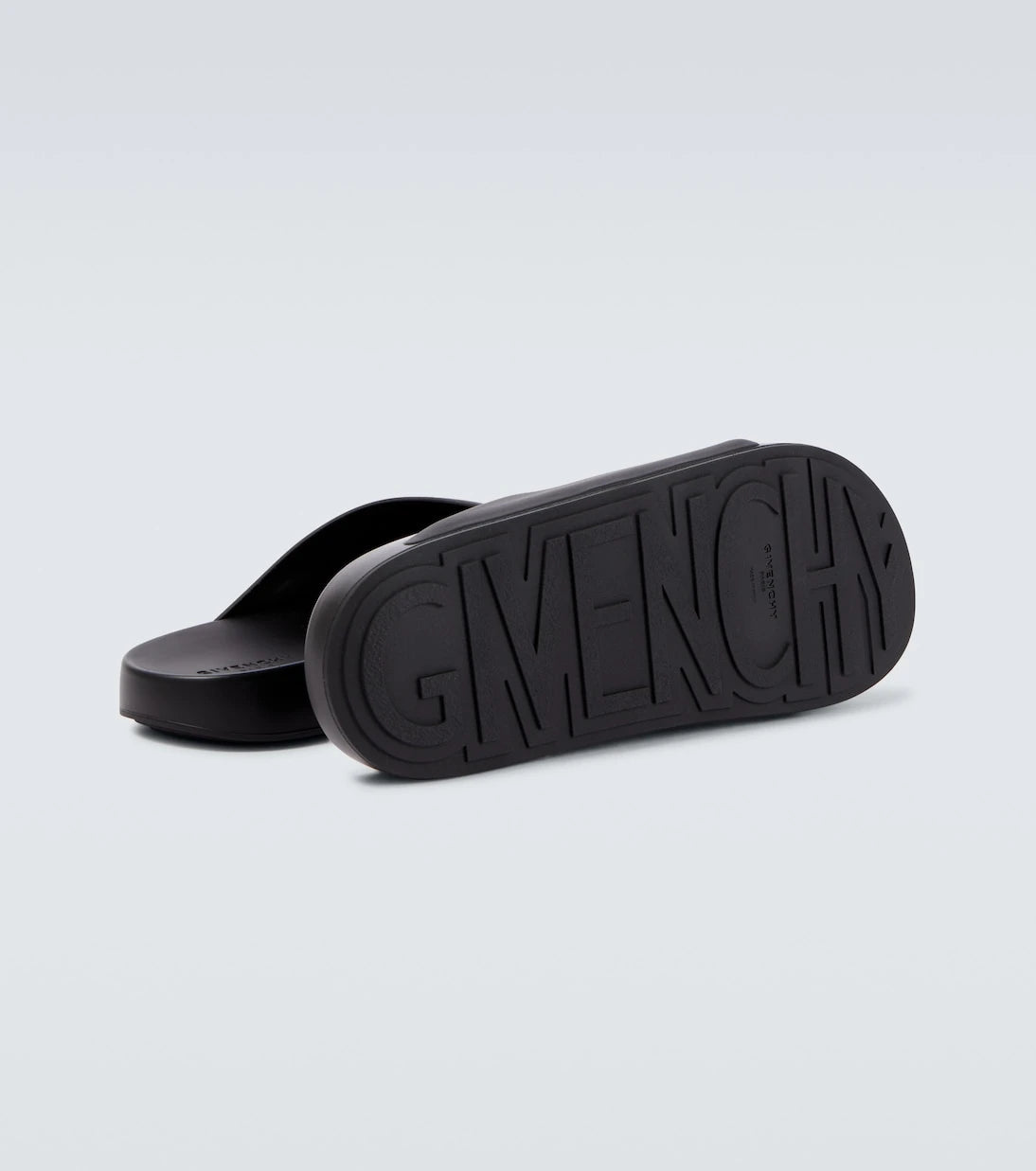 Givenchy - Logo slides