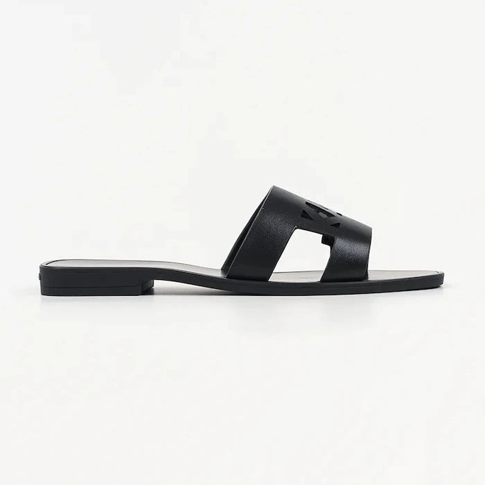 Кожени чехли Karl Lagerfeld Skoot Iii