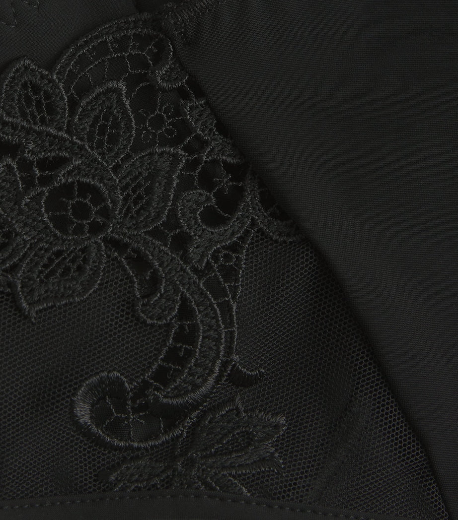 Black Lace Saga Thong