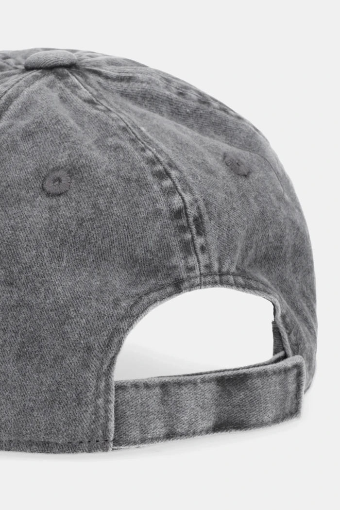 Памучна шапка с козирка Armani Exchange