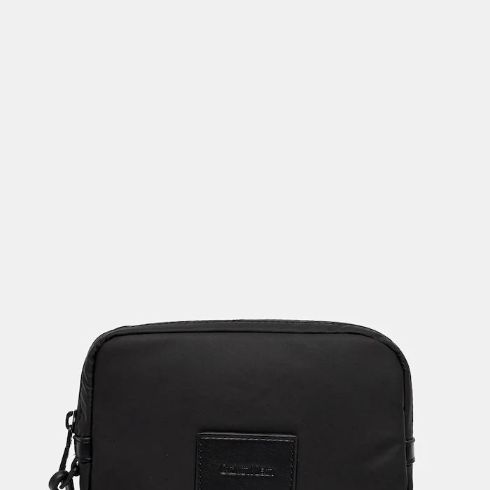 Чанта през рамо Calvin Klein