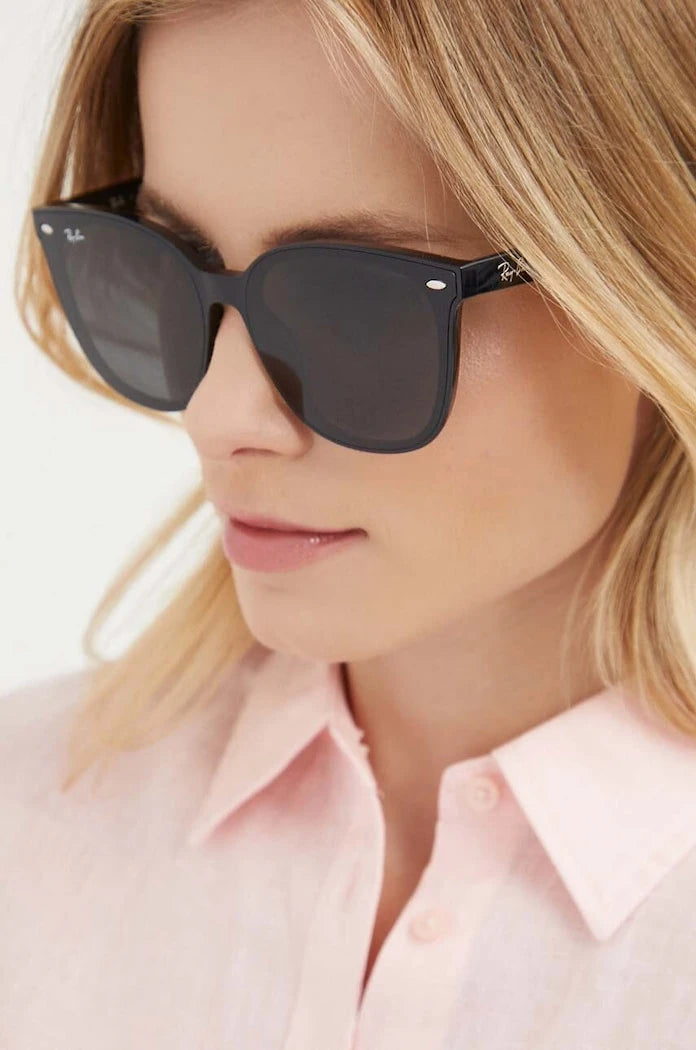 Ray-Ban güneş gözlüğü