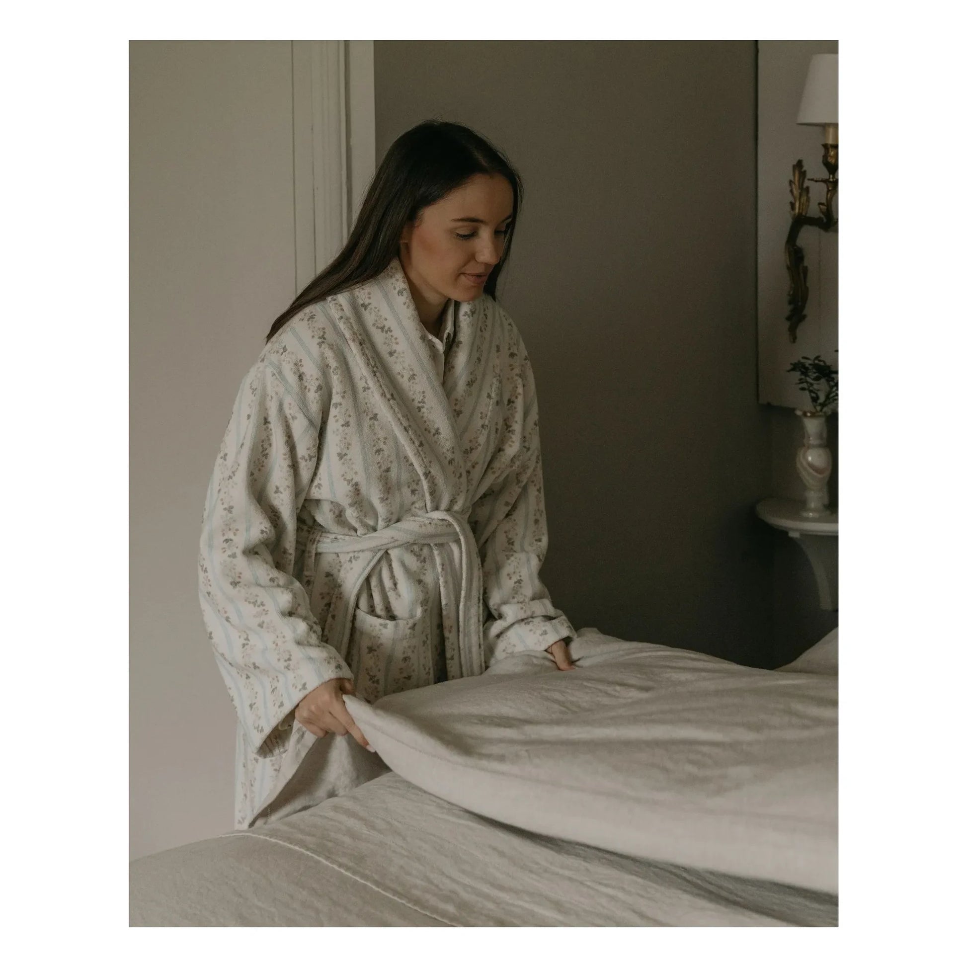 garbo&friends - Strawberry Garland bathrobe | Ecru
