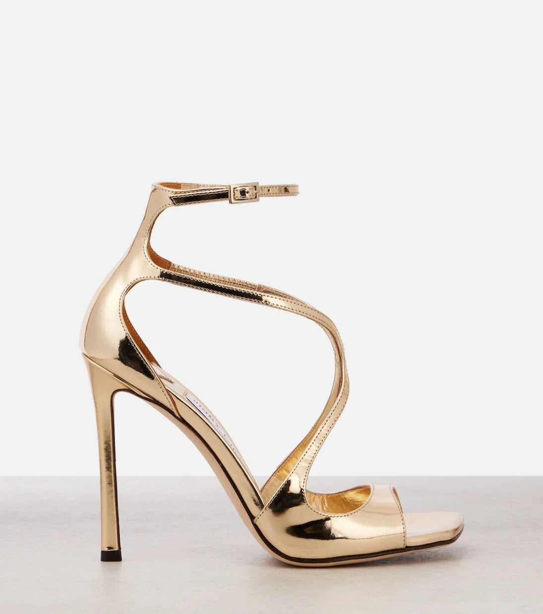 Jimmy Choo - صندل آيزا 110 من الجلد اللامع