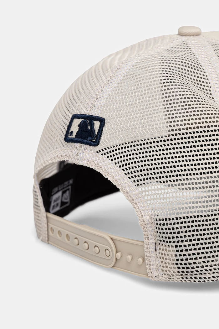 New Era trucker şapka MLB 940 MC TRUCKER NYY