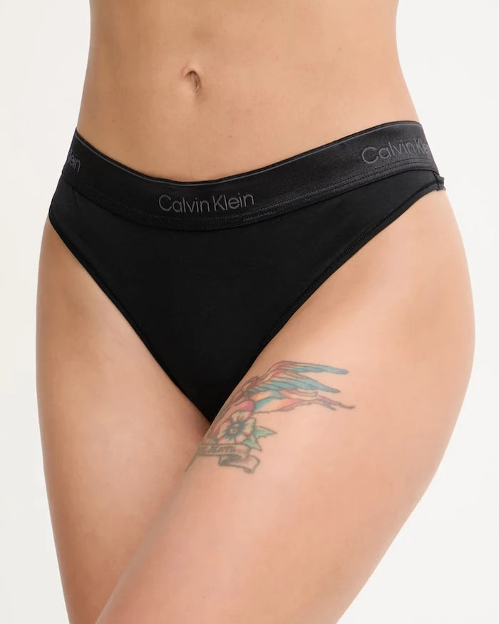 Calvin Klein Underwear pamuklu kadın tanga