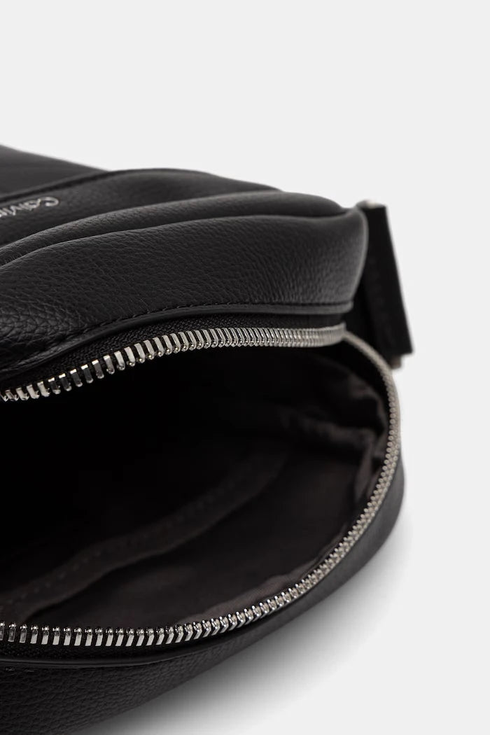 Calvin Klein erkek omuz çantası, suni deri