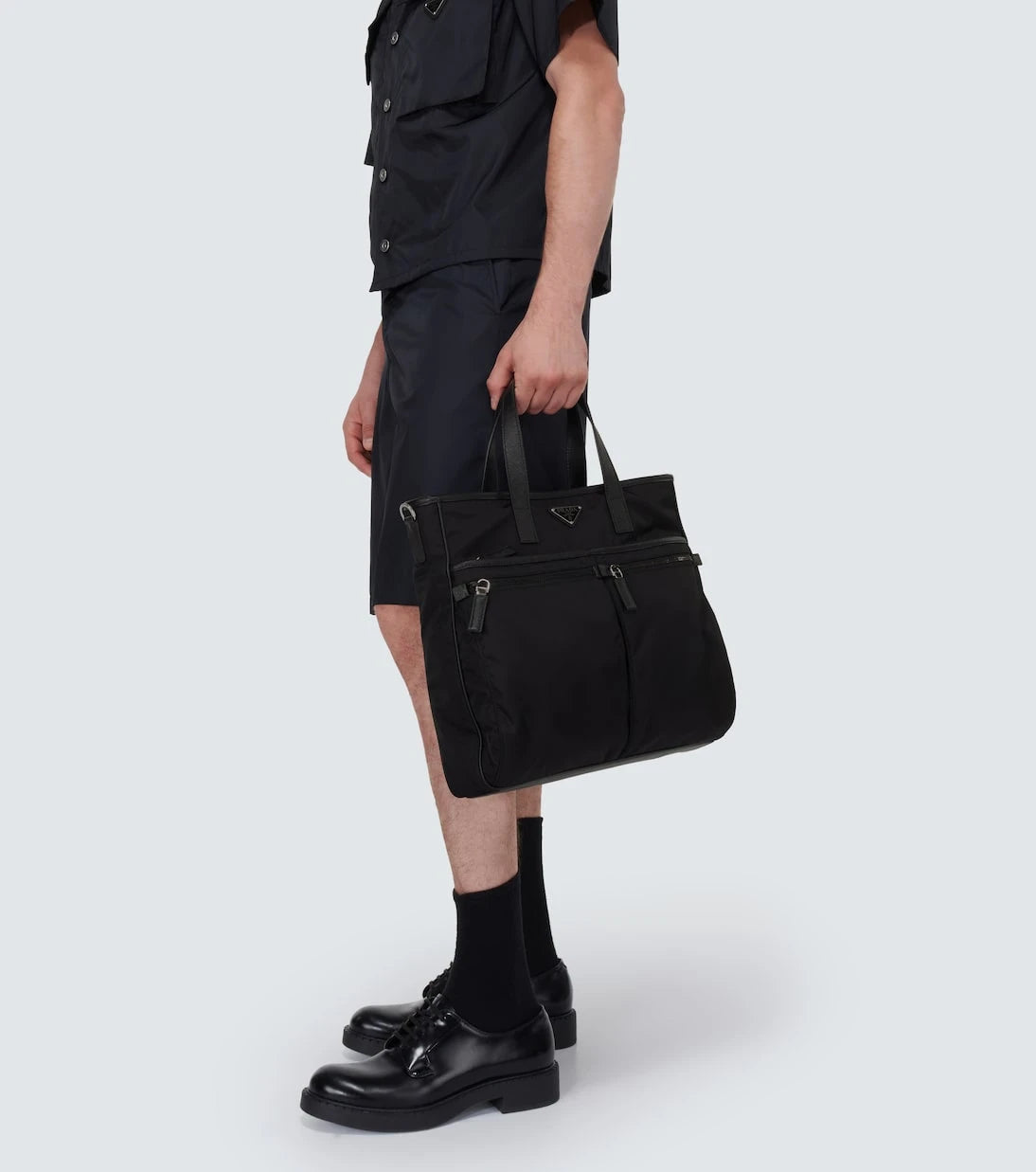 Prada - حقيبة يد توت بتصميم Re-Nylon مع حواف جلدية