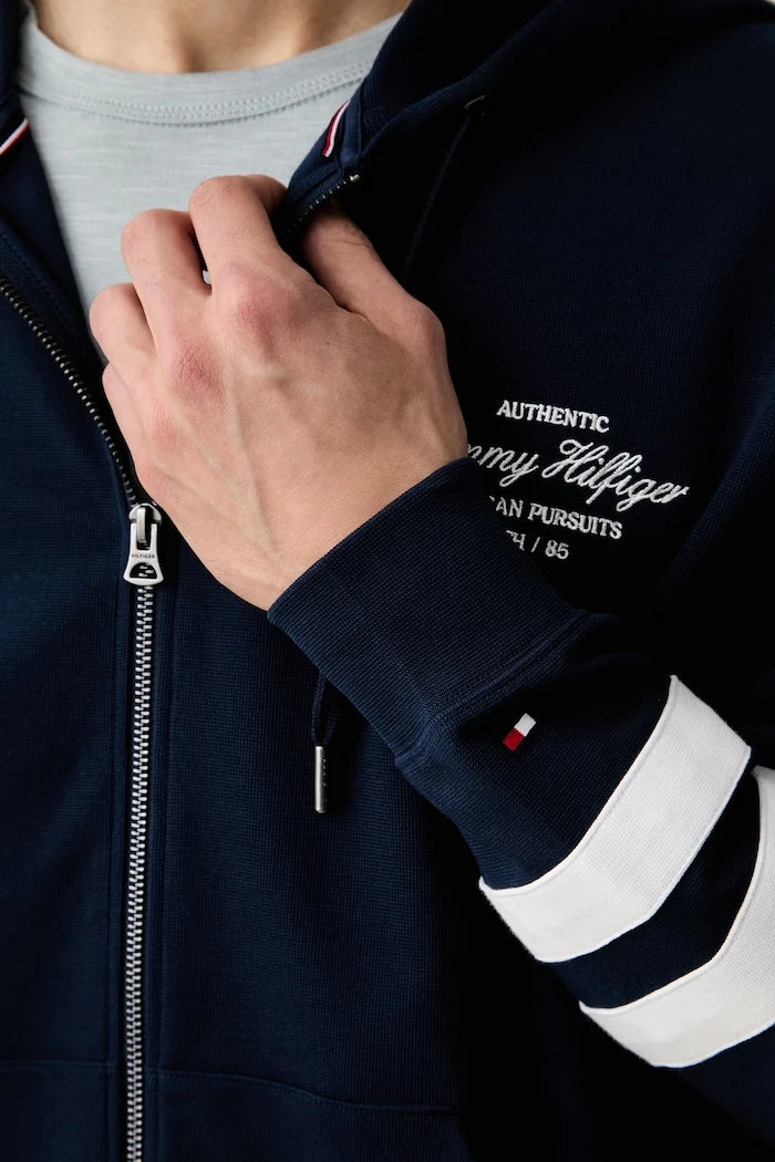 Tommy Hilfiger fermuarlı ve kapüşonlu erkek sweatshirt