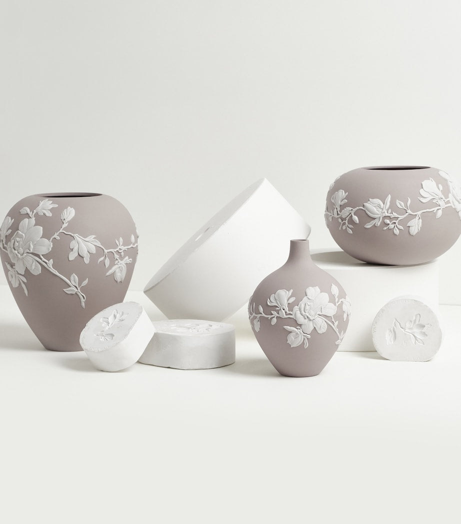 Magnolia Blossom Vase (18cm)