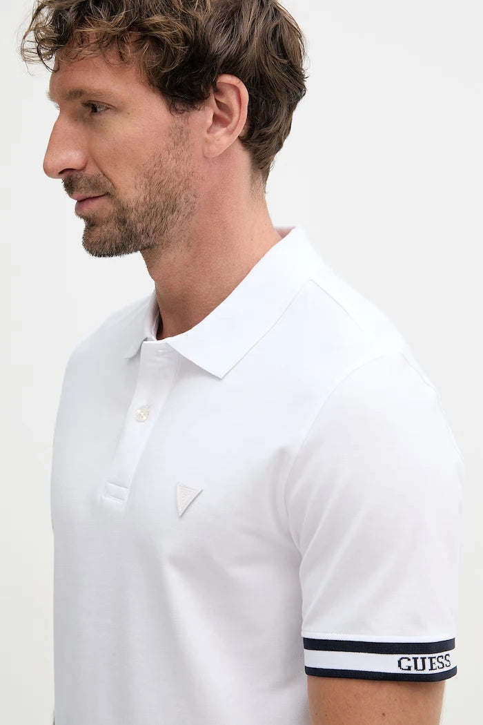 Guess yaka detaylı erkek pamuklu elastanlı tişört LYLE