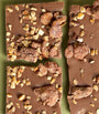 Triple Nut Topped Bar (90g)