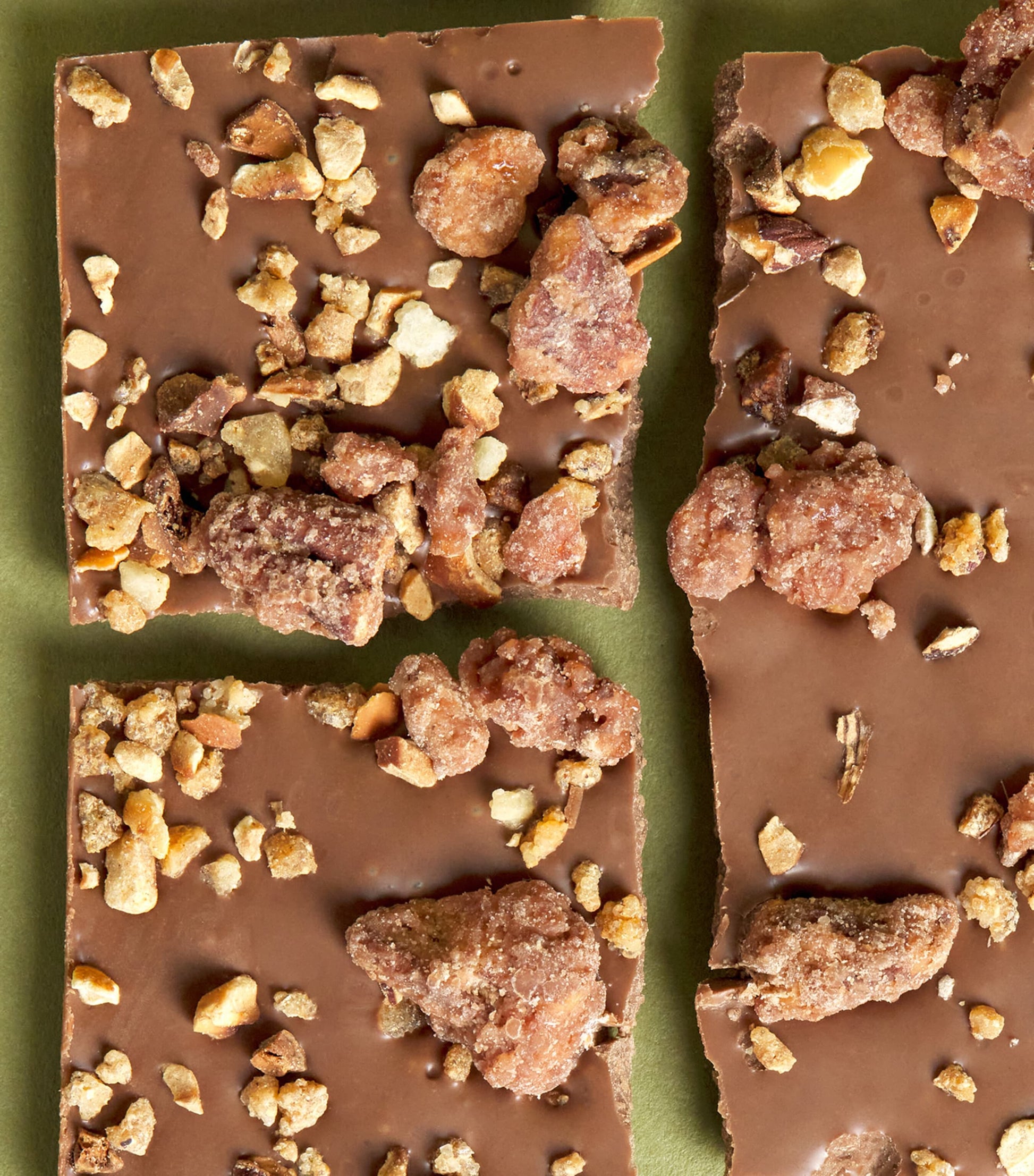 Triple Nut Topped Bar (90g)