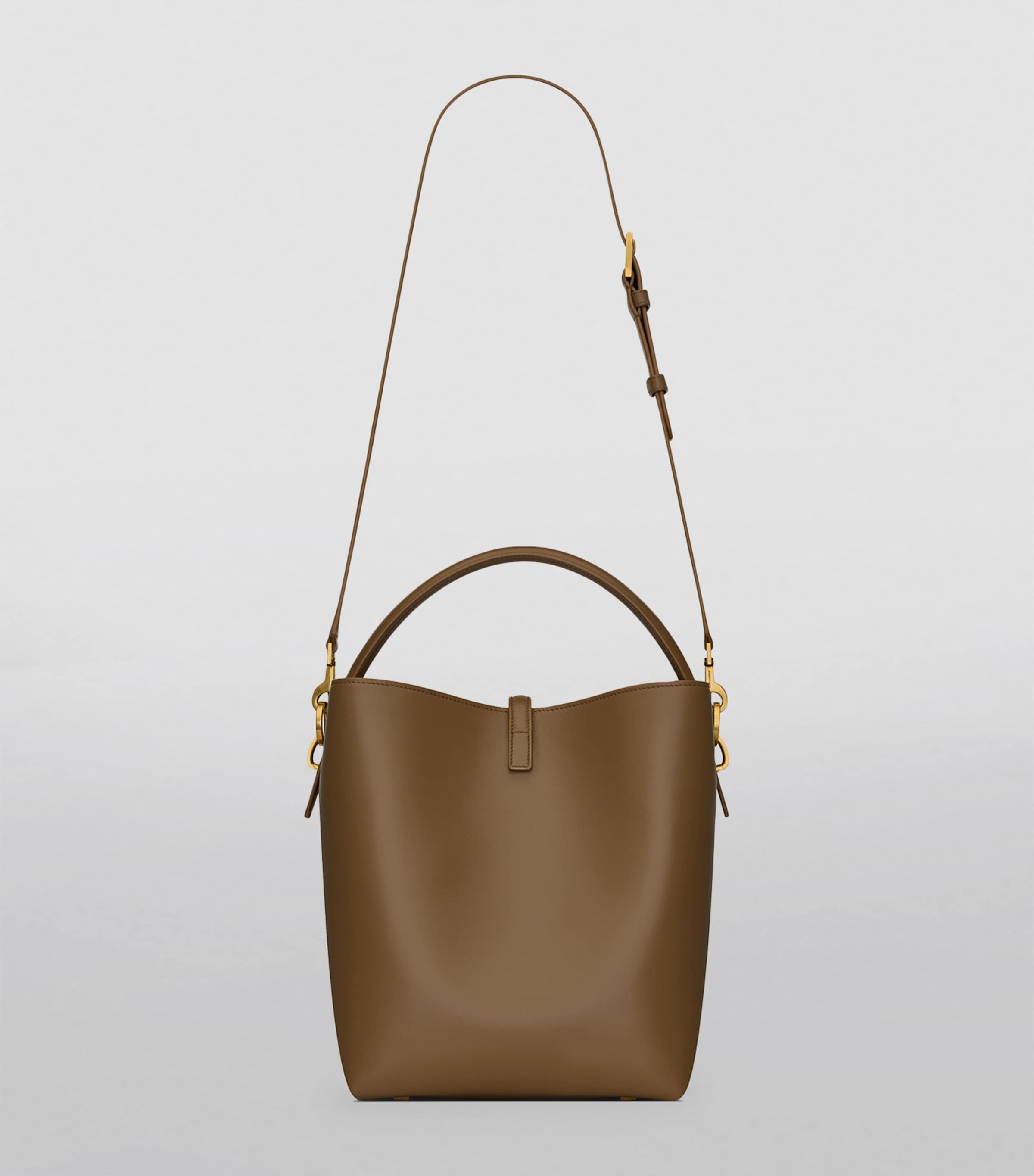 Le 37 Bucket Bag 2760