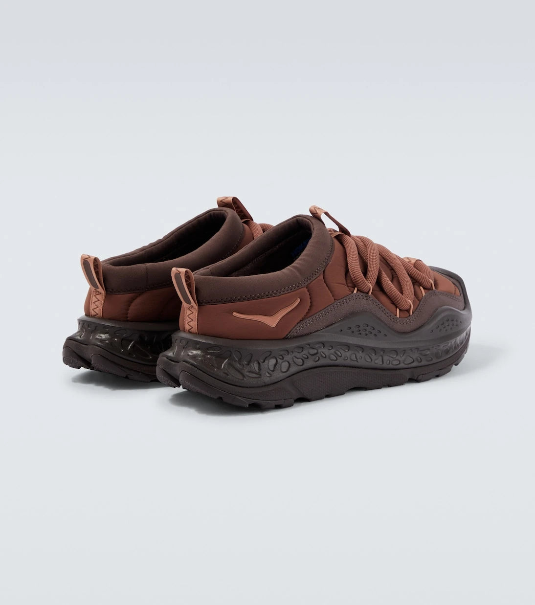 Hoka One One - أحذية أورا بريمو الرياضية