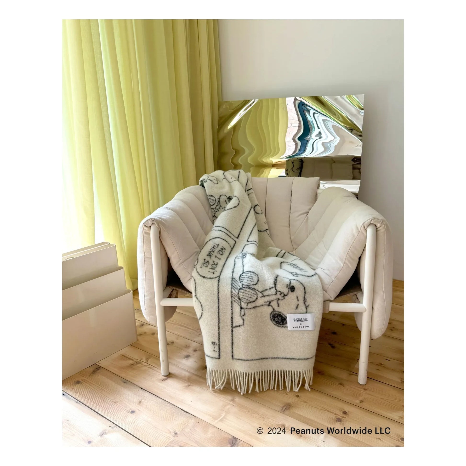 Maison Deux - Peanuts Throw | Black