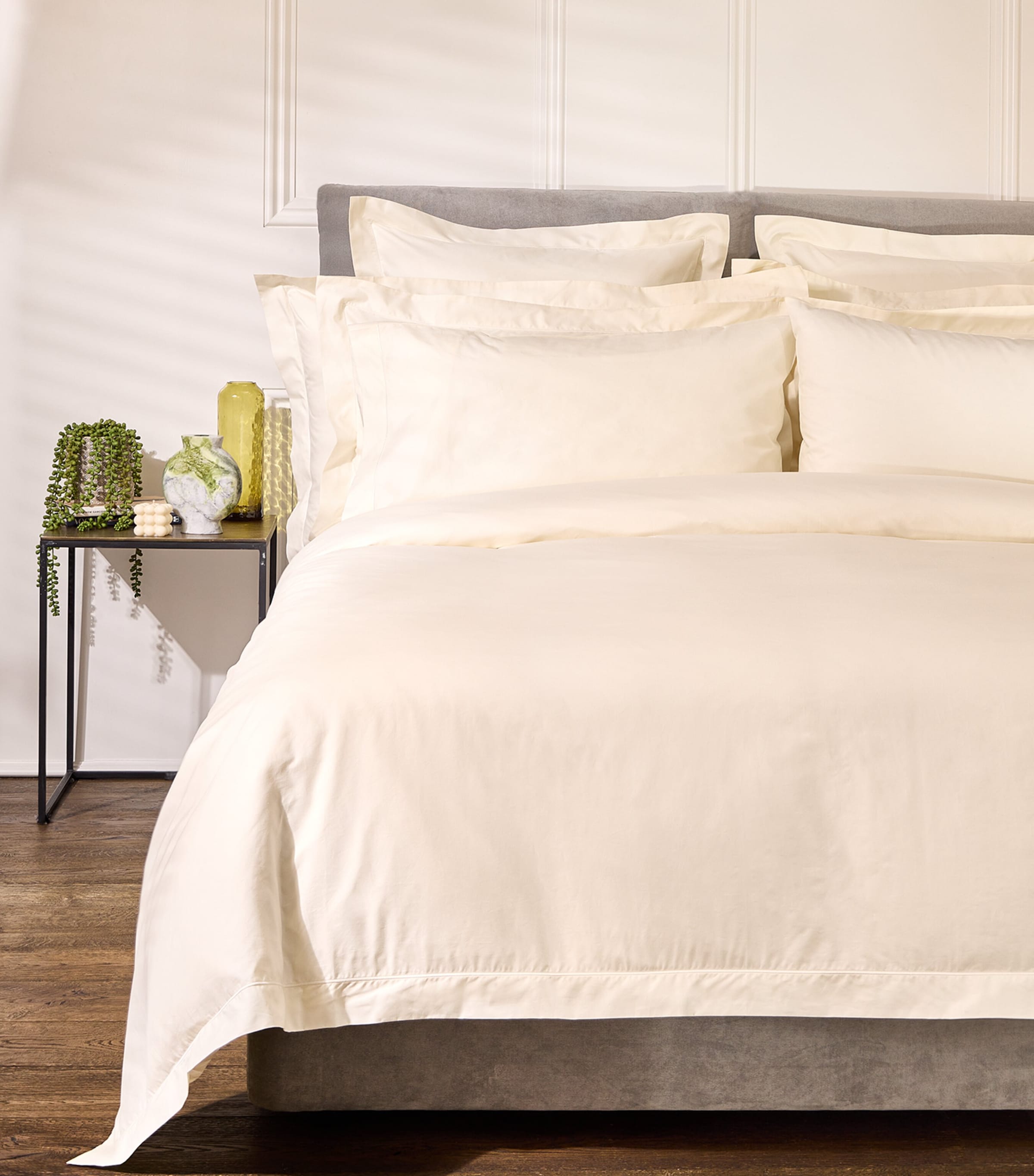 Chester King Flat Sheet (275cm x 275cm)