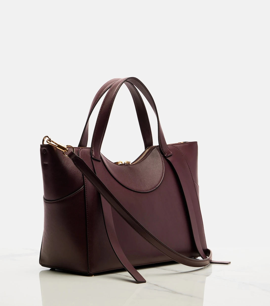 Givenchy - حقيبة توت The Snatch Medium الجلدية