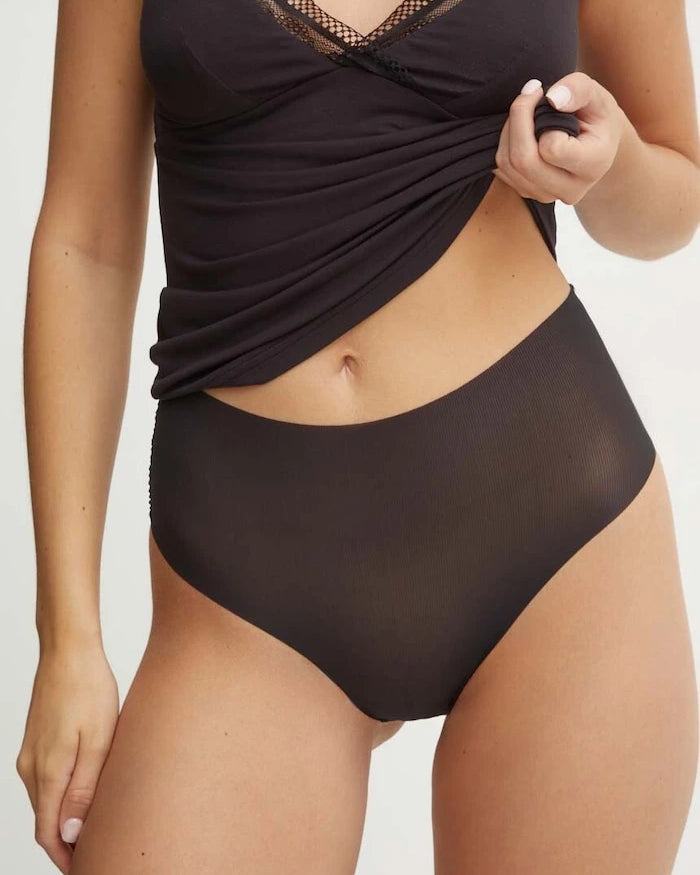 Chantelle kadın bikinisi