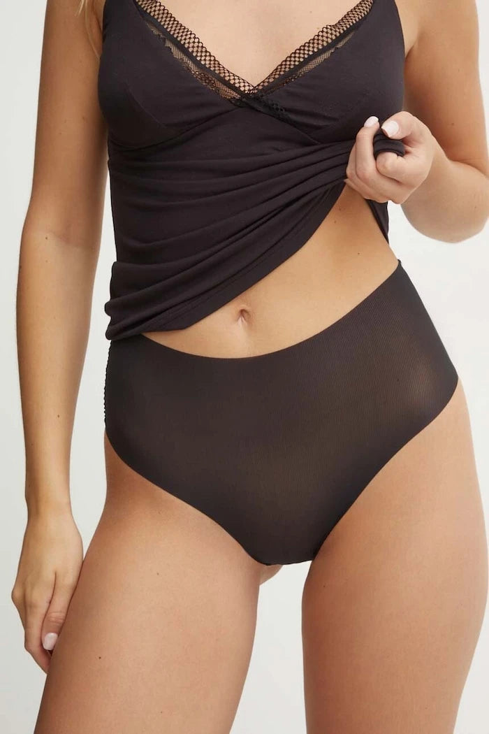 Chantelle kadın bikinisi