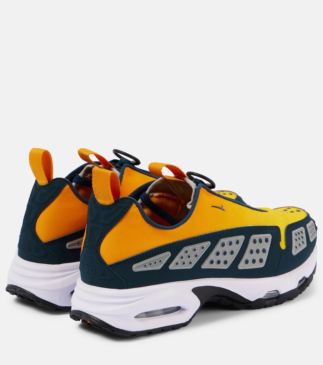 Nike - حذاء رياضي Air Max SNDR