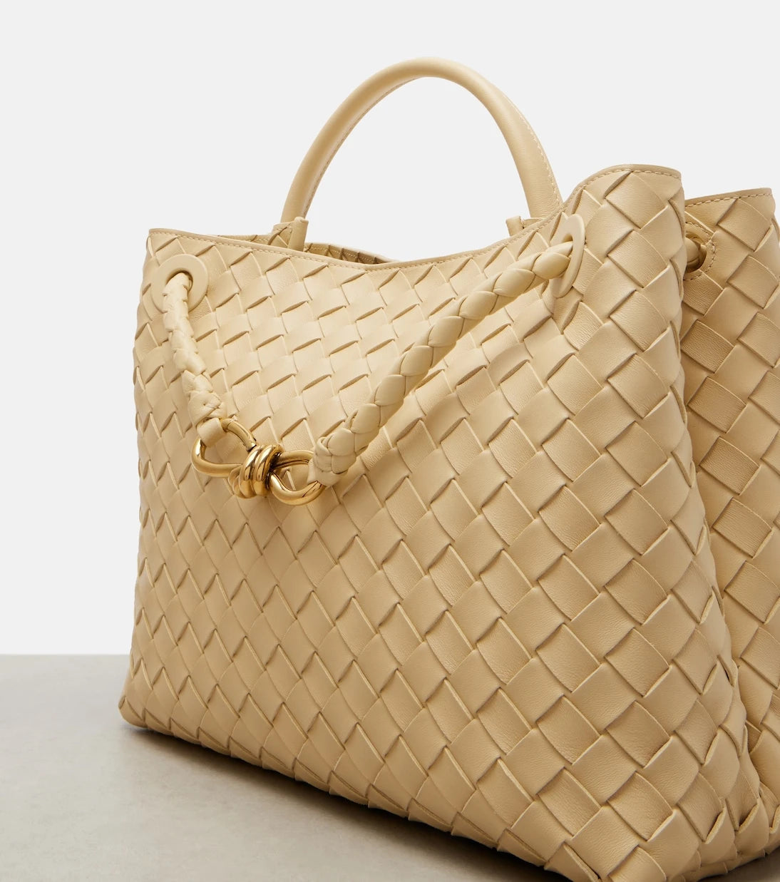 Bottega Veneta - Andiamo Medium leather tote bag