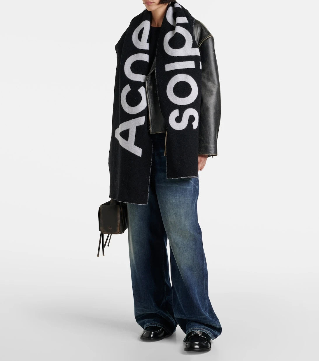 Acne Studios - وشاح جاكار تورونتي من مزيج الصوف