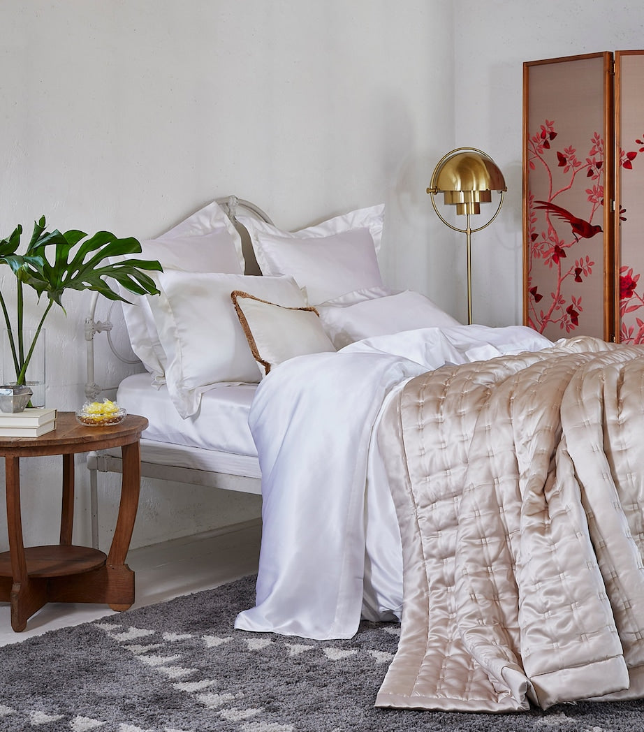 Silk Double Fitted Sheet (140cm x 200cm)