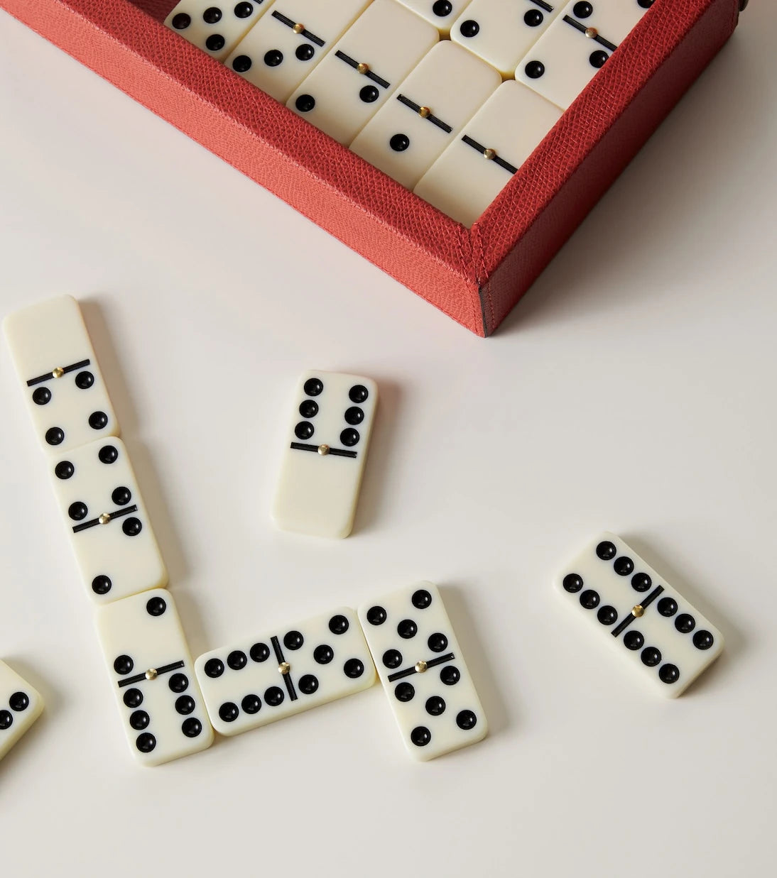 Giobagnara - Parma leather and walnut domino set