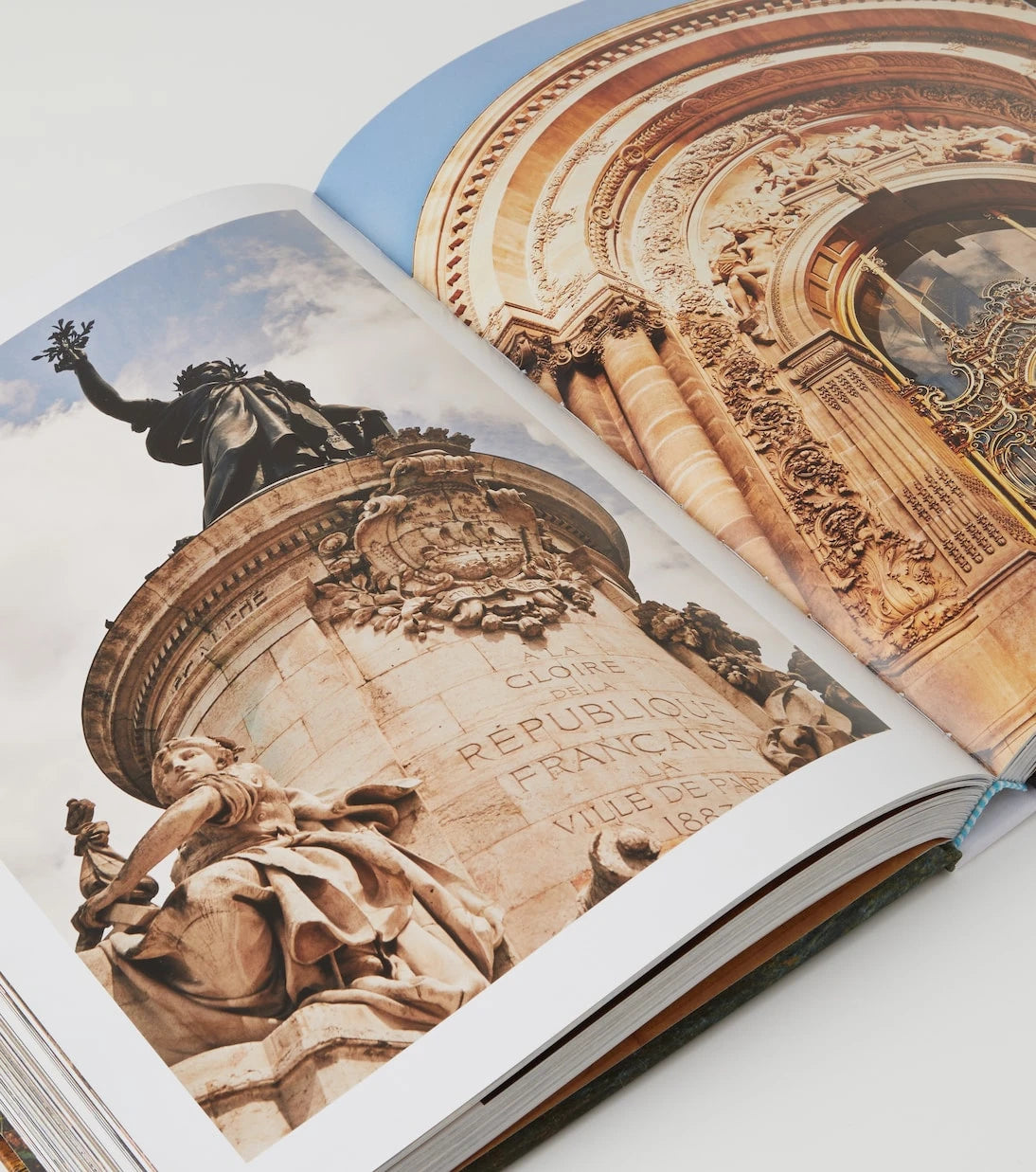 Assouline - Paris Chic book