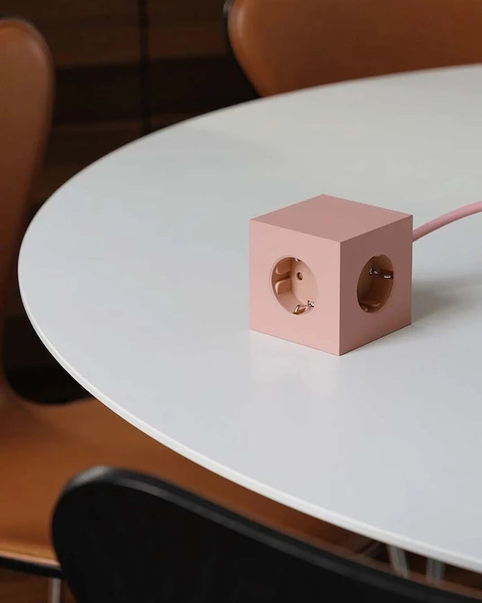 Магнитен зареждащ куб Avolt 2 x USB, 1,8 m
