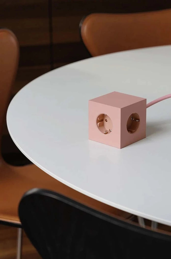 Магнитен зареждащ куб Avolt 2 x USB, 1,8 m