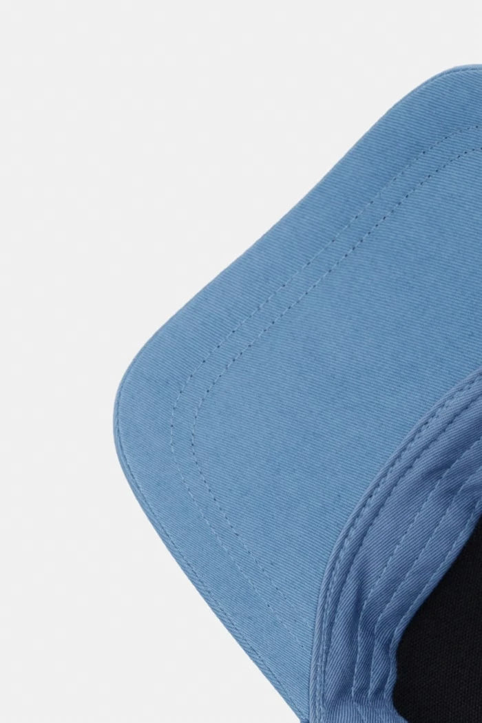 EA7 Emporio Armani pamuklu siperlikli şapka
