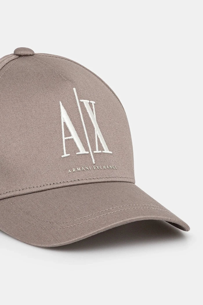 Памучна шапка с козирка Armani Exchange