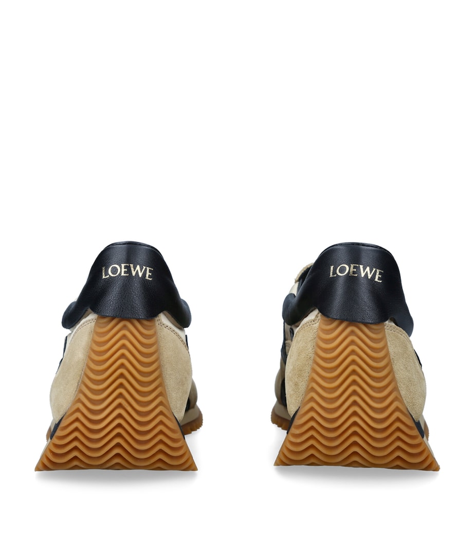 Flow Runner Sneakers