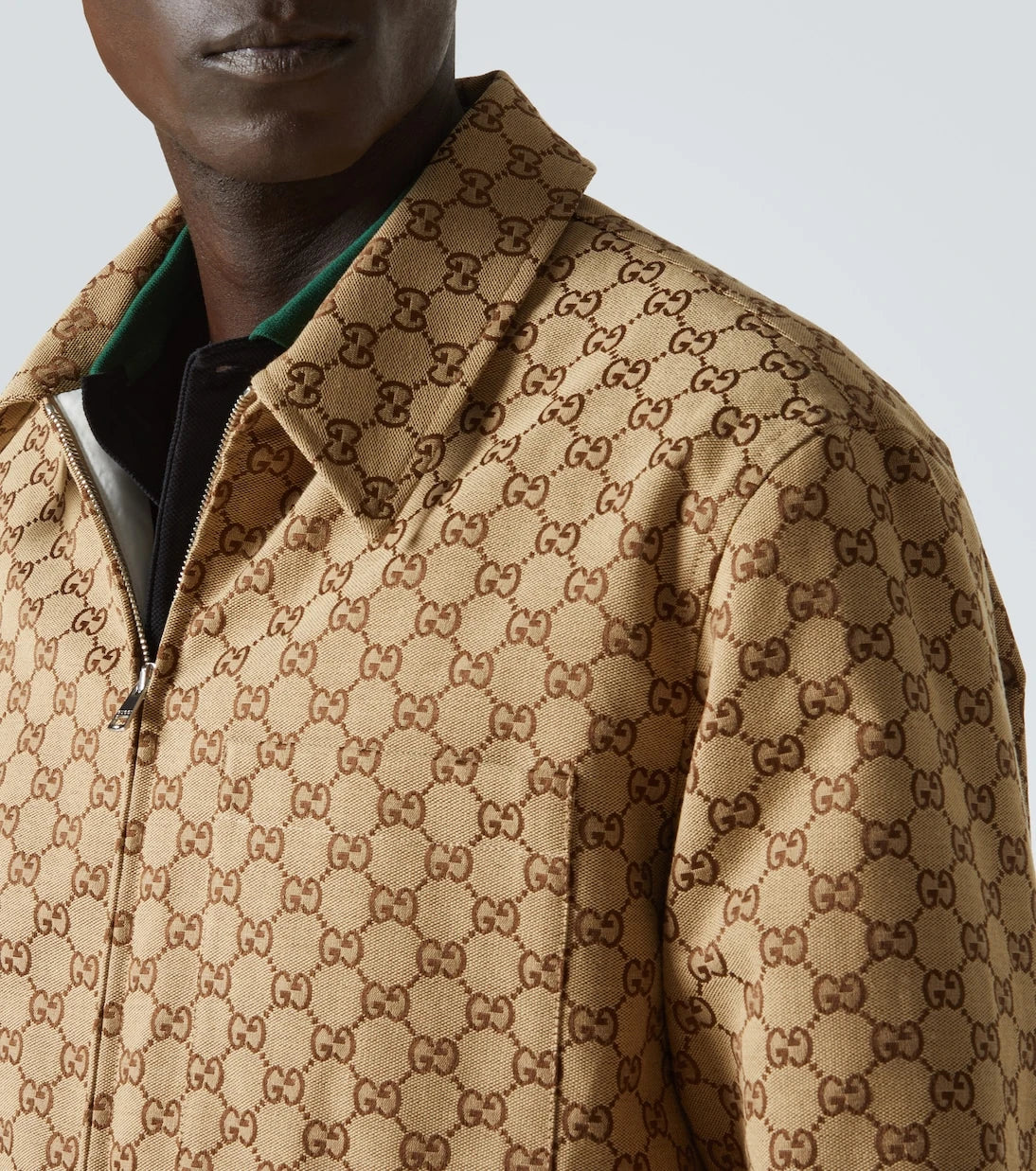 Gucci - قميص علوي من مزيج القطن وقماش GG