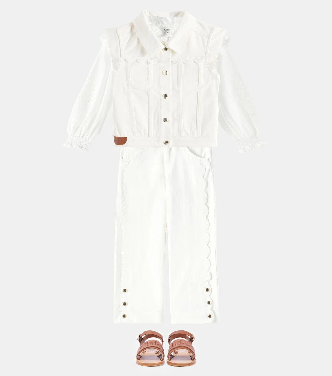 Chloé Kids - صنادل جلدية مطرزة بالشعار